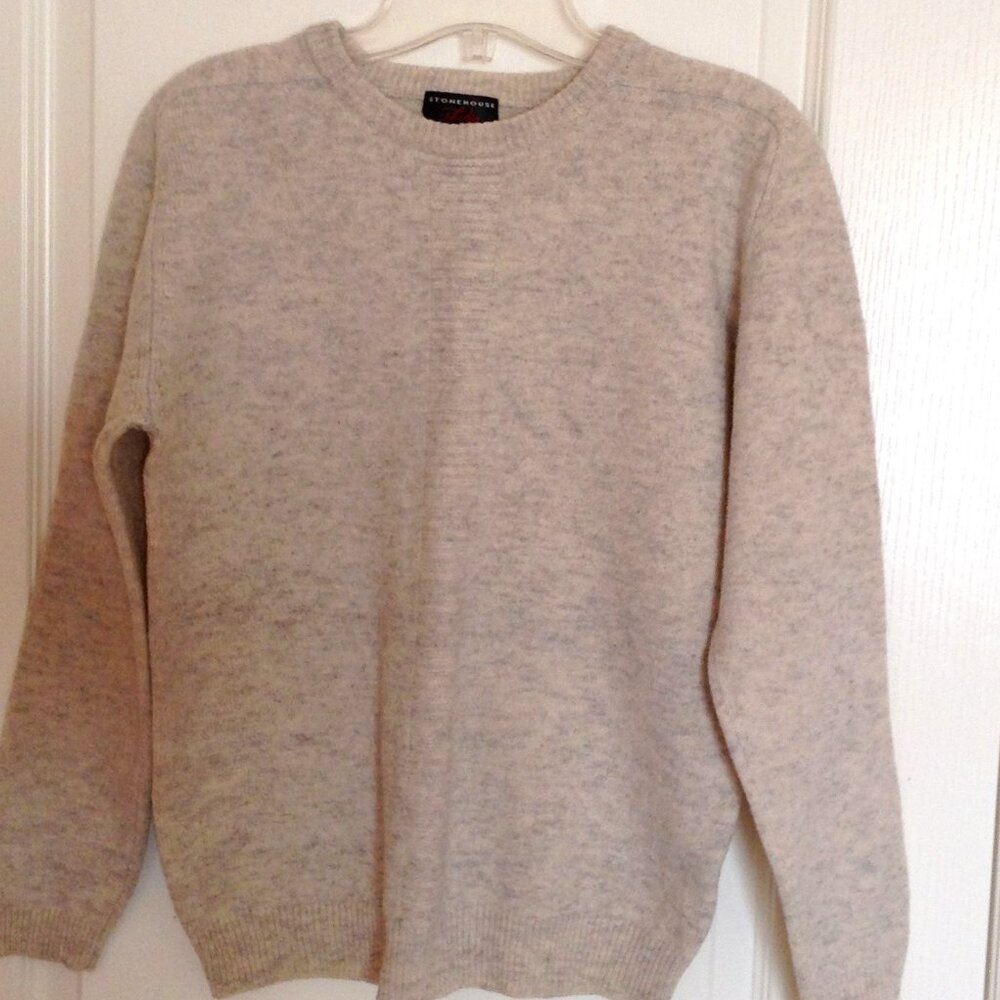 Stonehouse Studio Women's 100% Lambs Wool Sweater Size S/P Cream Warm Winter